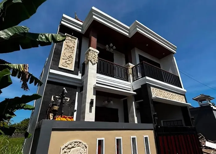 فندق مبيت وإفطار Ej House بلاهباتو